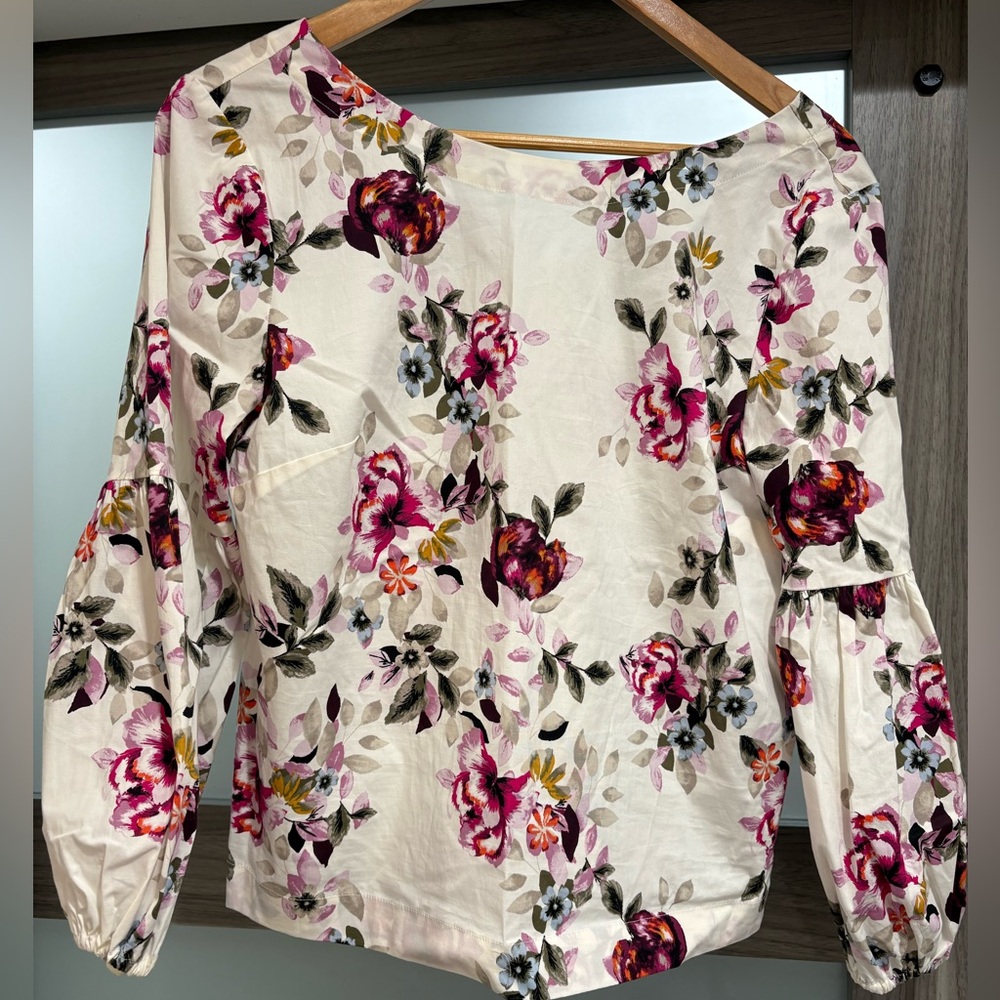 White House Black Market Cream Floral Round Neck Peplum Blouse